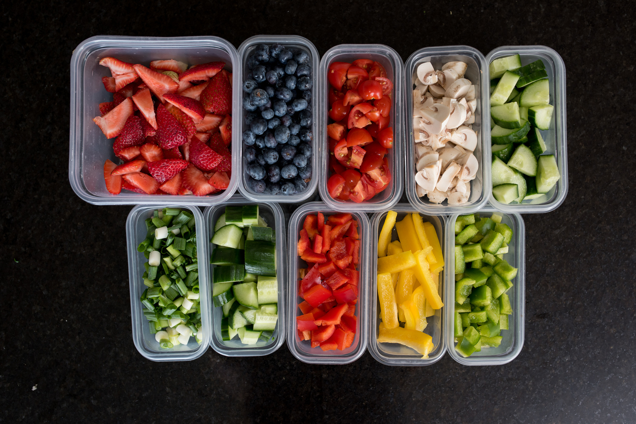 Préparez des fruits et légumes pour des collations saines