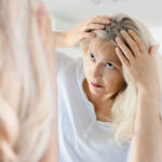 La ménopause et ses effets sur vos cheveux
