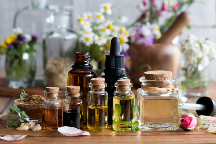 Un remède naturel contre l'inflammation : l'huile essentielle